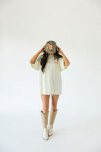 Load image into Gallery viewer, CDNC Script Tee- Cream