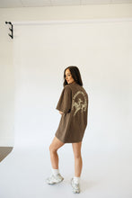 Load image into Gallery viewer, Chase Dreams Script Tee- Brown