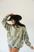 Load image into Gallery viewer, Chase Dreams Script Sweatshirt- Camo
