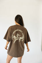 Load image into Gallery viewer, Chase Dreams Script Tee- Brown
