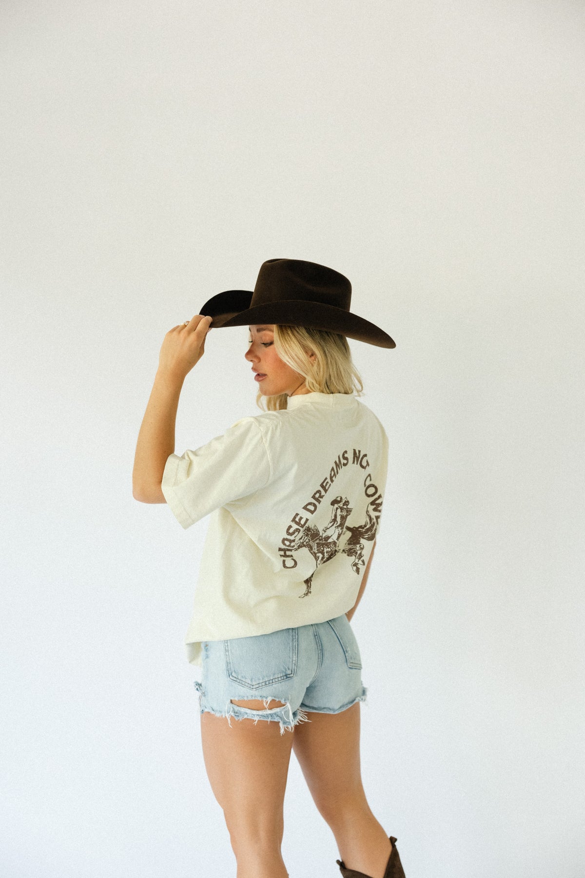 Chase Dreams Script Tee- Cream