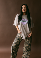 Load image into Gallery viewer, Mama's Heart Tee- Tan
