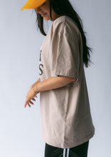 Load image into Gallery viewer, Busy Moms Club Tee
