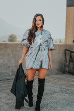 Load image into Gallery viewer, The Bolt Tee
